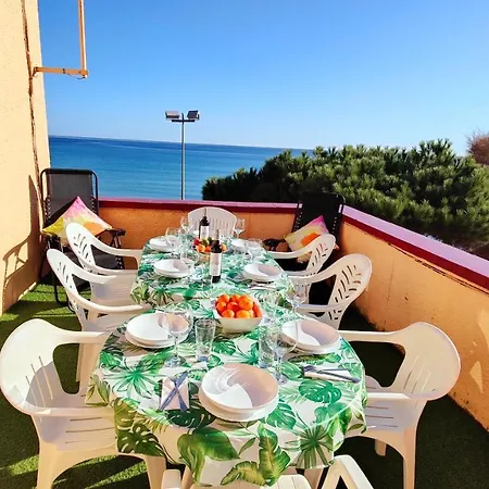Apartamento Con Jardín A 11 Metros De La Playa. Cg.