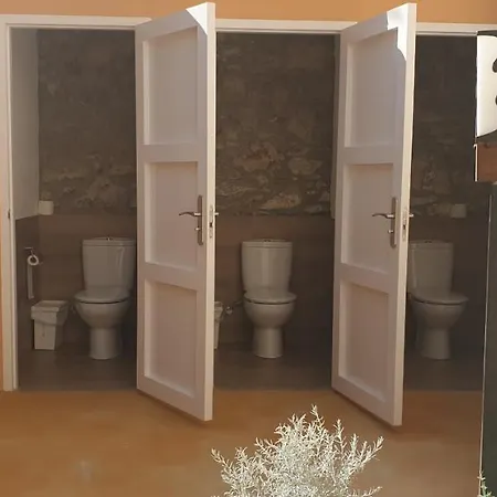 Apartamento Con Jardín A 11 Metros De La Playa. Cg. *